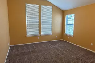 1035 Port Isabel Dr, Little Elm, TX 75068 - Photo 9