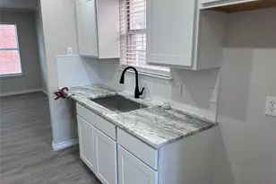 600 Bagby Ave, Waco, TX 76706 - Photo 9