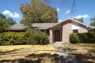 211 S Alexander Ave, Duncanville, TX 75116 - Photo 1