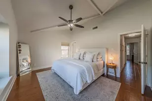 7536 Oak Park Dr, North Richland Hills, TX 76182 - Photo 17