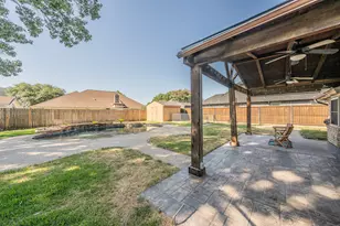 7536 Oak Park Dr, North Richland Hills, TX 76182 - Photo 29