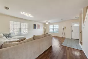 13529 Lost Spurs Rd, Fort Worth, TX 76262 - Photo 7
