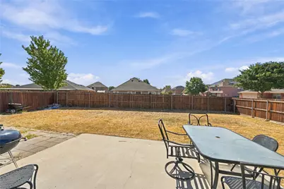 202 Belgian Street, Waxahachie, TX 75165 - Photo 15