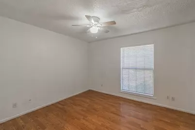 611 Lost Springs Court #B, Arlington, TX 76012 - Photo 7