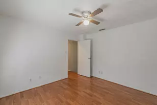 611 Lost Springs Ct, Arlington, TX 76012 - Photo 23