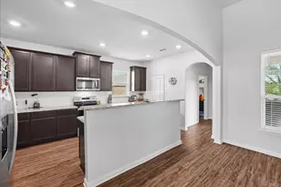 717 Milas Ln, Glenn Heights, TX 75154 - Photo 9