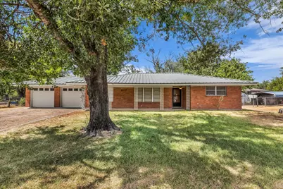 817 E Holly Lane, Mexia, TX 76667 - Photo 1