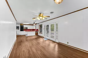 817 E Holly Ln, Mexia, TX 76667 - Photo 7