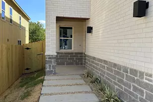 1318 Diceman Ave, Dallas, TX 75203 - Photo 3