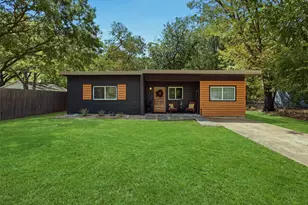 803 W Bluff St, Granbury, TX 76048 - Photo 1