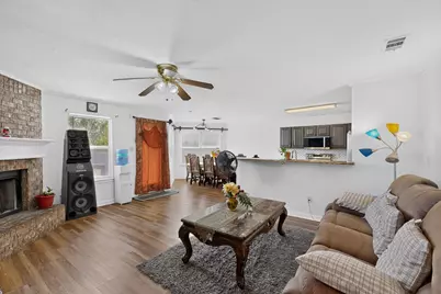 204 Centennial Place, Crowley, TX 76036 - Photo 11
