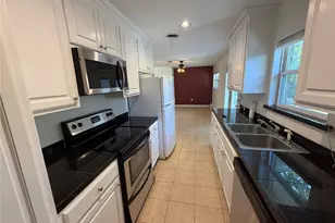 1437 W Ball St, Weatherford, TX 76086 - Photo 7
