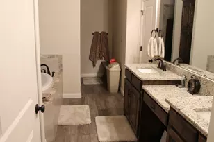4011 Gallivant Dr, Granbury, TX 76049 - Photo 9