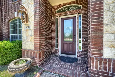 10510 Toffenham Drive, Frisco, TX 75035 - Photo 3