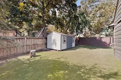 633 Strong Street, Dallas, TX 75208 - Photo 35