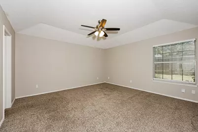 609 Hollyberry Drive, Mansfield, TX 76063 - Photo 7