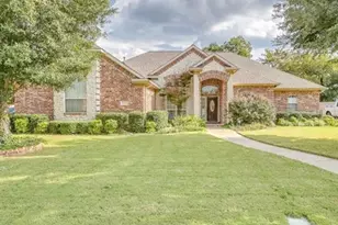 1507 Browning Ln, Cleburne, TX 76033 - Photo 1