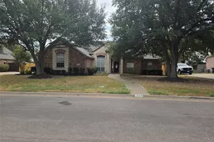 1507 Browning Ln, Cleburne, TX 76033 - Photo 1