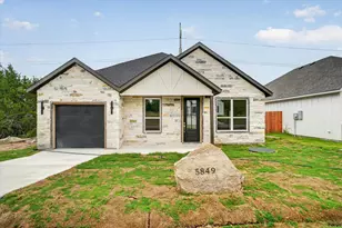 5849 Black Pine Cir, Granbury, TX 76048 - Photo 1