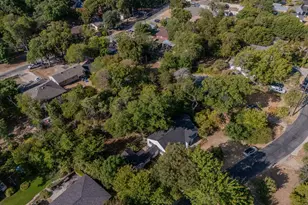 7054 Fairdale Ave, Dallas, TX 75227 - Photo 19