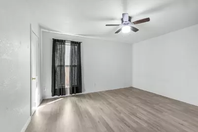 1016 Sycamore Terrace, Fort Worth, TX 76104 - Photo 11