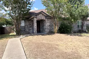 1801 Quail Run Dr, Garland, TX 75040 - Photo 1