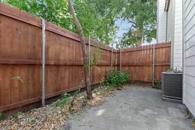 4620 San Jacinto #B, Dallas, TX 75204 - Photo 21