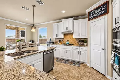 6825 San Antonio Drive, Fort Worth, TX 76131 - Photo 5
