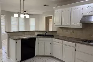 1911 Buffalo Bend Dr, Lewisville, TX 75067 - Photo 9