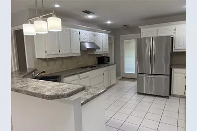 1911 Buffalo Bend Drive, Lewisville, TX 75067 - Photo 11