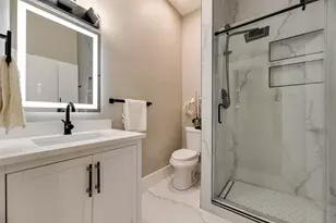 924 N Winnetka Ave, Dallas, TX 75208 - Photo 31