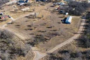 305 Cheyenne Dr, Runaway Bay, TX 76426 - Photo 31