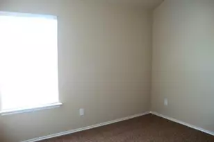 1008 Evers Dr, McKinney, TX 75071 - Photo 9