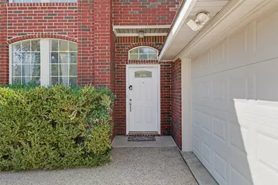 8914 Greenwood Trail, Rowlett, TX 75088 - Photo 3