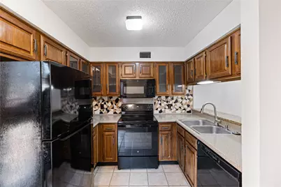 4240 Madera Road #4, Irving, TX 75038 - Photo 5