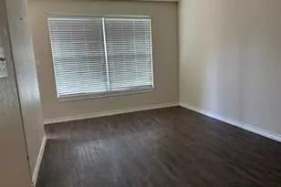 802 E 21st, Cisco, TX 76437 - Photo 7