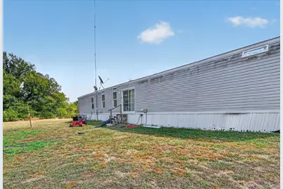 913 County Road 4232, Bonham, TX 75418 - Photo 27