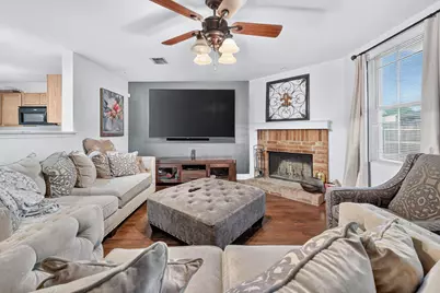 1049 Badger Run, Lancaster, TX 75134 - Photo 15