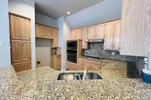 8648 Mill Creek Rd, Irving, TX 75063 - Photo 13