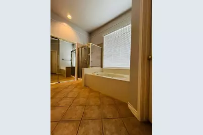 8648 Mill Creek Road, Irving, TX 75063 - Photo 5