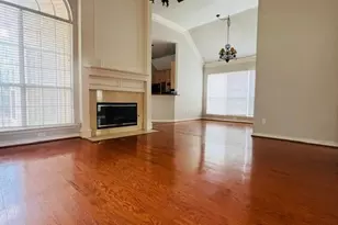 8648 Mill Creek Rd, Irving, TX 75063 - Photo 7