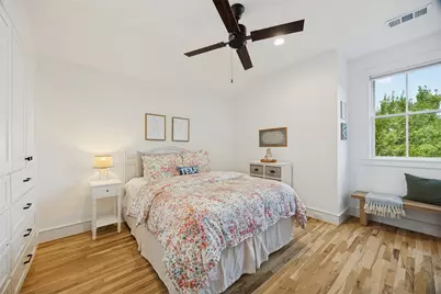 8600 Forest Hills Boulevard, Dallas, TX 75218 - Photo 19