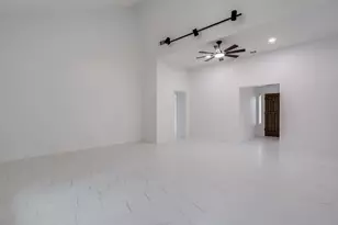 7717 Woodside Hl, Fort Worth, TX 76179 - Photo 7