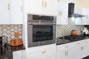 1317 34th St, Wichita Falls, TX 76302 - Photo 5