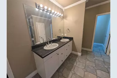1940 Cedar Ridge Drive, Lewisville, TX 75067 - Photo 19