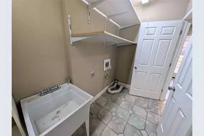 1940 Cedar Ridge Drive, Lewisville, TX 75067 - Photo 15