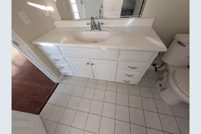 1940 Cedar Ridge Drive, Lewisville, TX 75067 - Photo 39