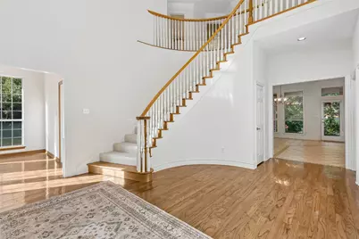 902 Glen Meadow Court, Garland, TX 75044 - Photo 5