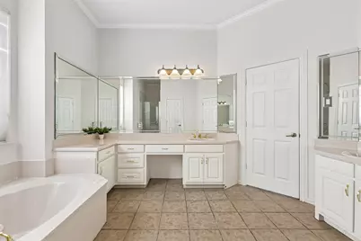 902 Glen Meadow Court, Garland, TX 75044 - Photo 23