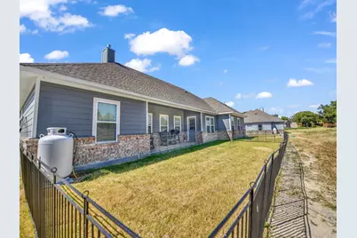 1017 Don Eve Court, Azle, TX 76020 - Photo 9
